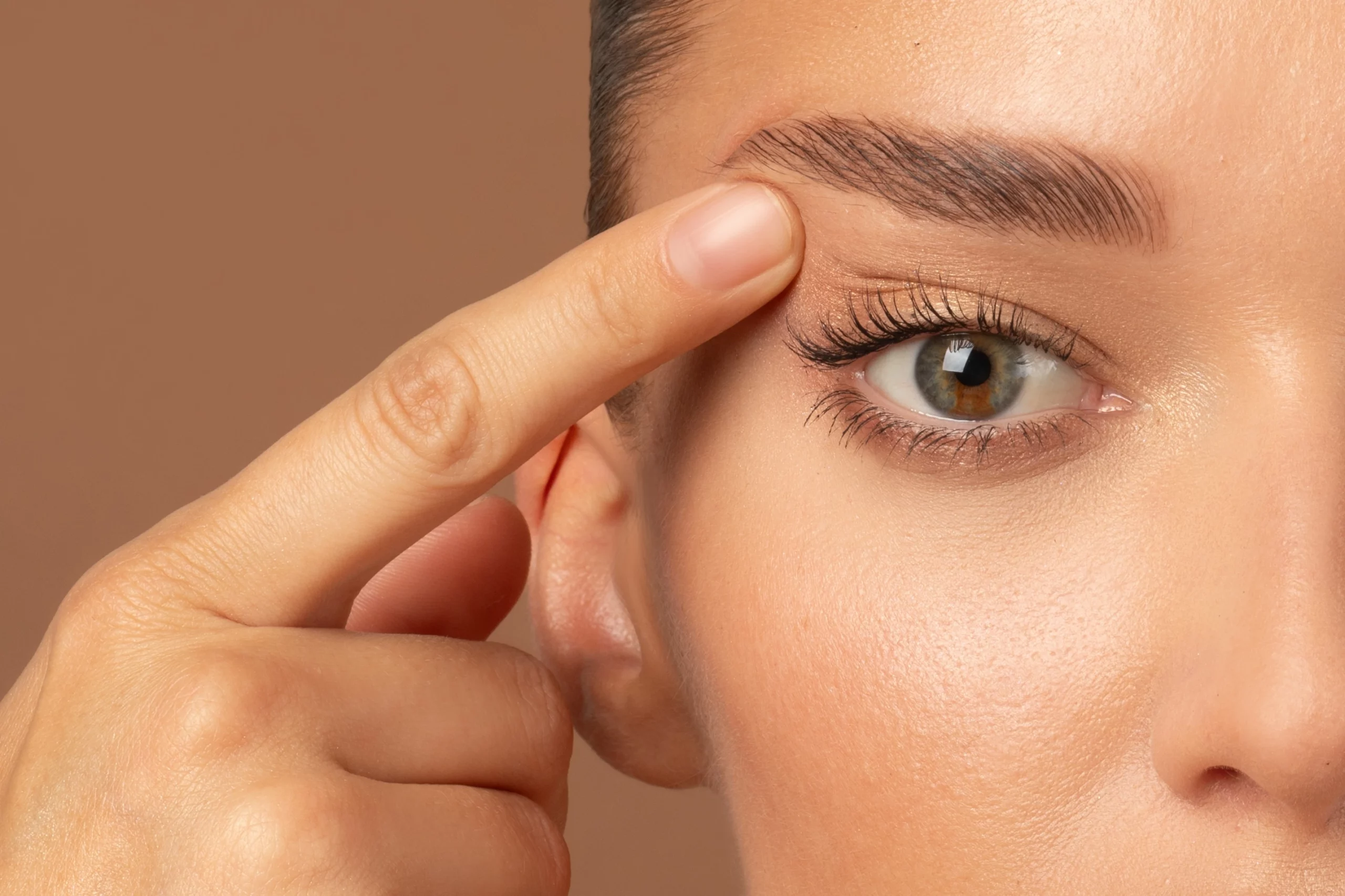Chirurgie-esthetique-du-regard-La-Meuse